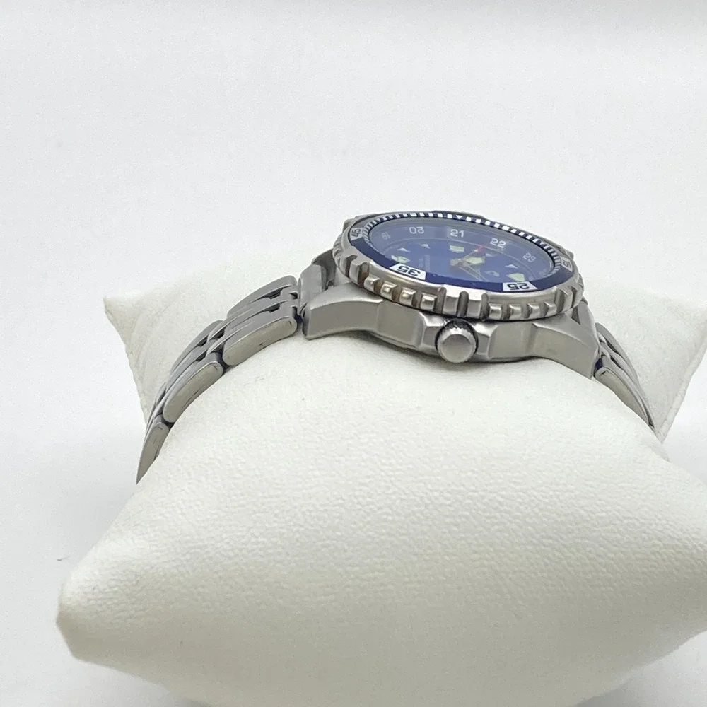 Momentum M1 Women's Diver Watch 30mm Silver Tone Blue Dial 200M New Battery 6